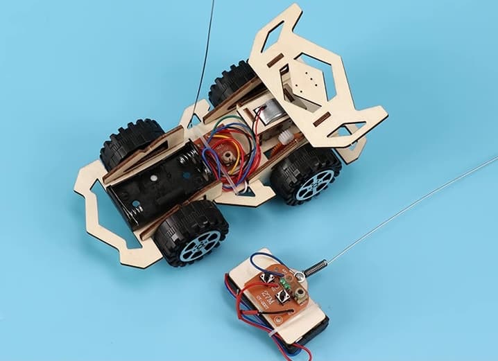 Race Car Kit — view 3